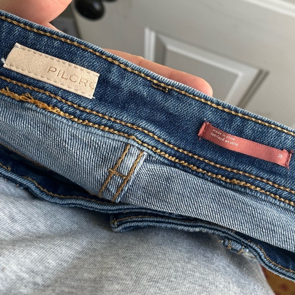 Pilcro by Anthropologie Mid-Rise Boyfriend Jeans Medium Blue Distressed Size 28 - Picture 12 of 13